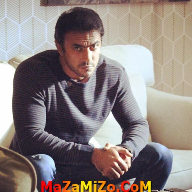 الفنان احمد العوضي الفنان احمد العوضي