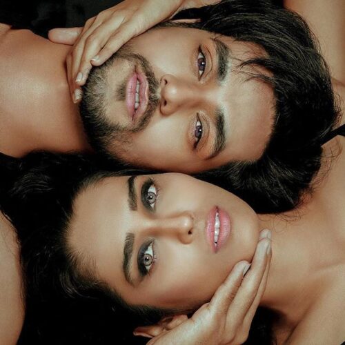 شاكتي ارورا وزوجته