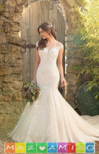 مبطن من الداخل