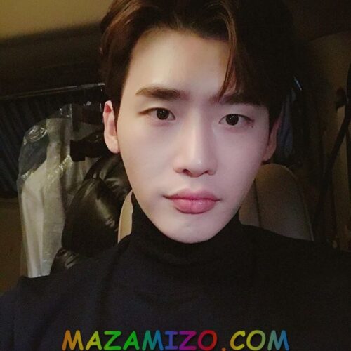 Lee Jong Suk 2019