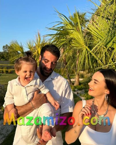 إسماعيل دميرجي وزوجته وابنته