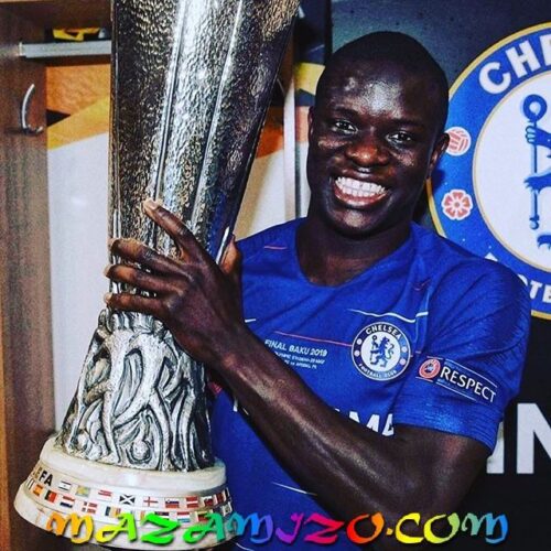 نغولو كانتي لاعب تشيلسي